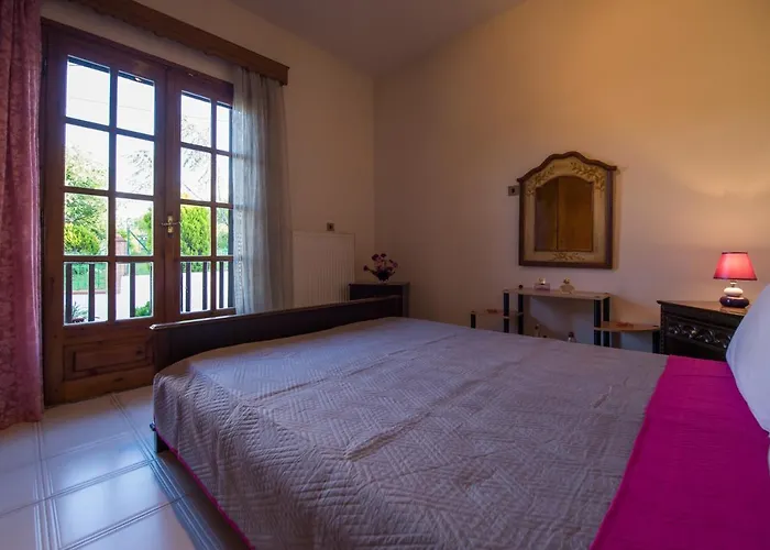 Mitsi's House * 圣尼古拉奥斯